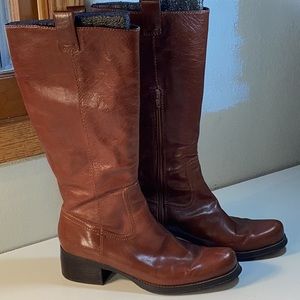 Nine West Caramel Leather Knee High Boots Zipper Closure Low Heel 8.5 Cottage